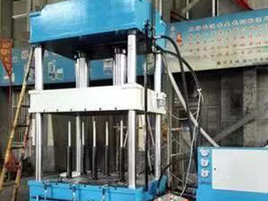 ��ѹ������