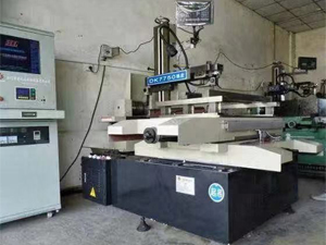 ���ػ�������